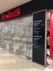 Оклейка виниловыми пленками с клеевым слоем