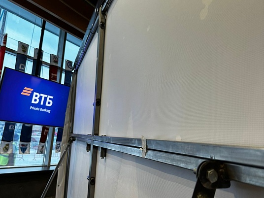 Аренда Press Wall для баннеpов и фoтoзoн 3000х2500мм