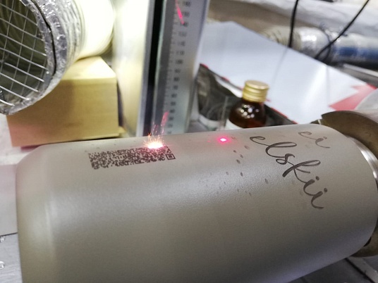 Гравировка на радиусных изделиях