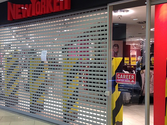 Оклейка виниловыми пленками с клеевым слоем