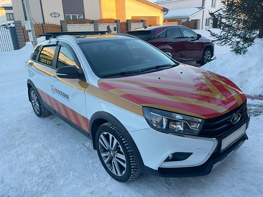 Изготовление наклеек на автомобиль