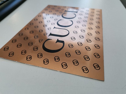 Табличка из металла с медным покрытием и УФ печатью